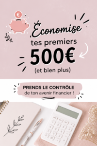 Image d'une jeune femme consultant son budget avec un sourire, symbole d'économies réussies