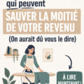 Femme tenant un carnet de gestion budgétaire avec calculatrice