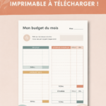 Modèle de budget mensuel imprimable sur une table en bois.
