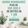 Femme heureuse célébrant le remboursement de ses dettes avec un graphique de gestion de budget en arrière-plan